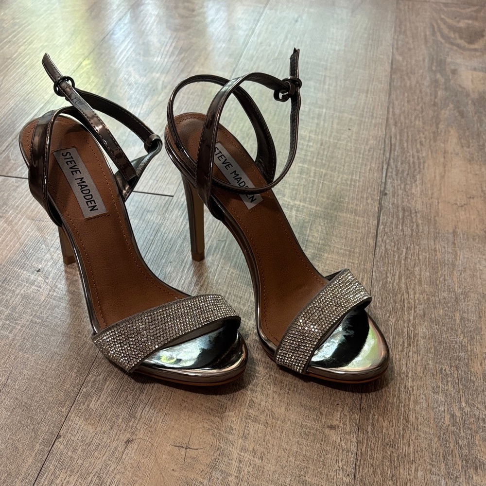 Steve Madden Metallic Silver Strappy Heels